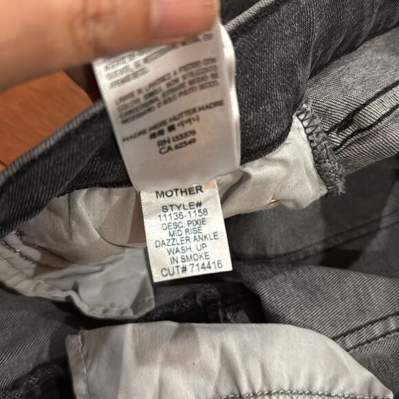 NWT MOTHER Women's Pixie Mid Rise Dazzler Ankle Up in Smoke Jeans size 33 - Picture 10 of 15